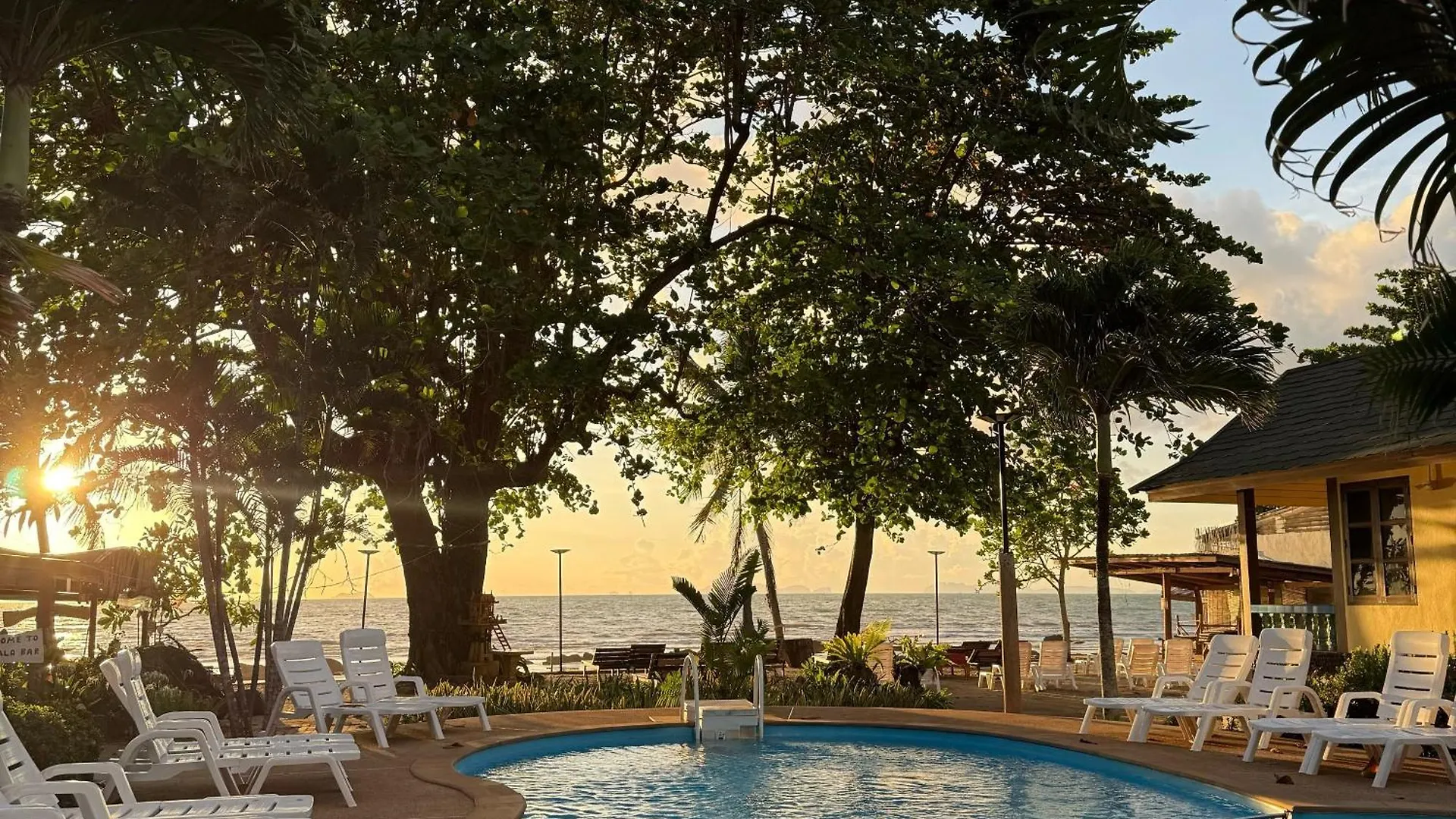 Ocean View Resort Koh Lanta 3*,